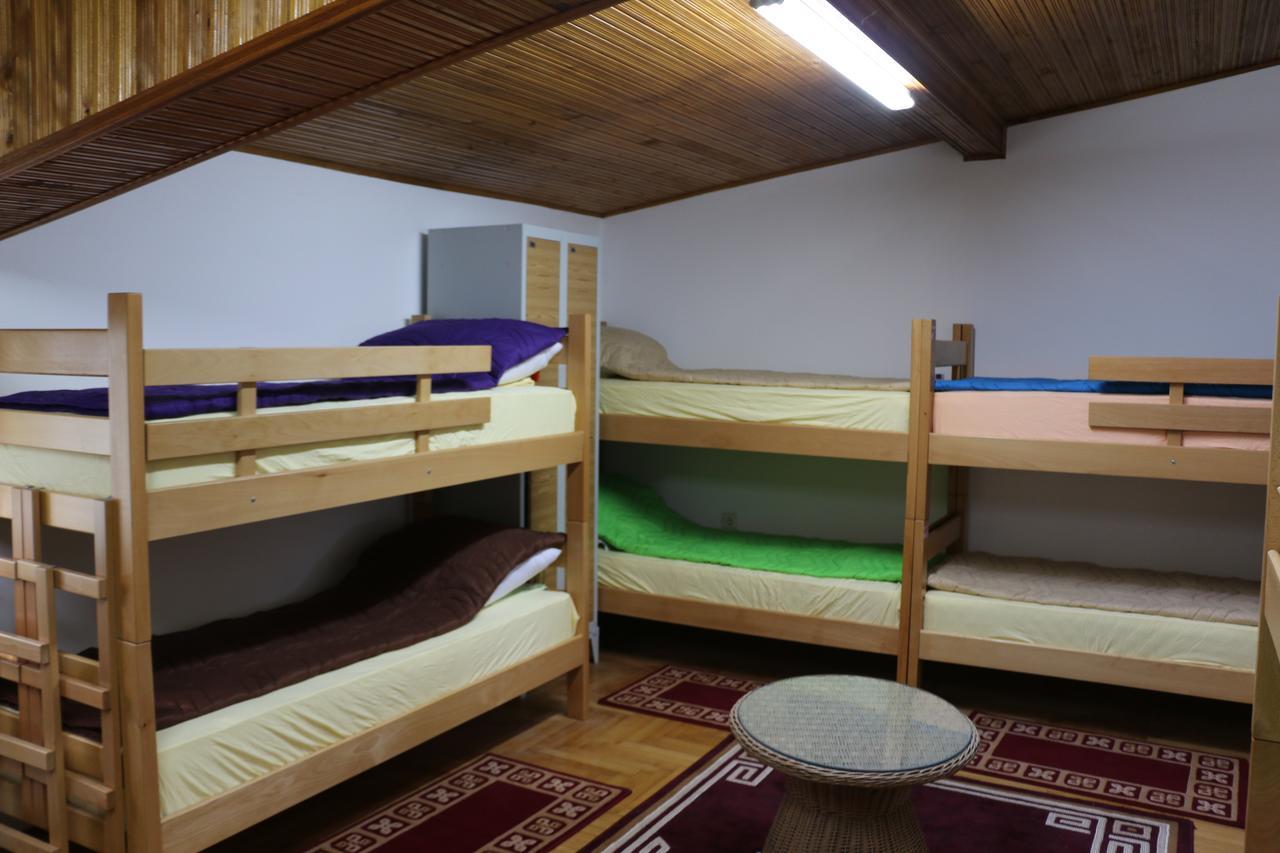 Hostel Trajan Donji Milanovac Extérieur photo