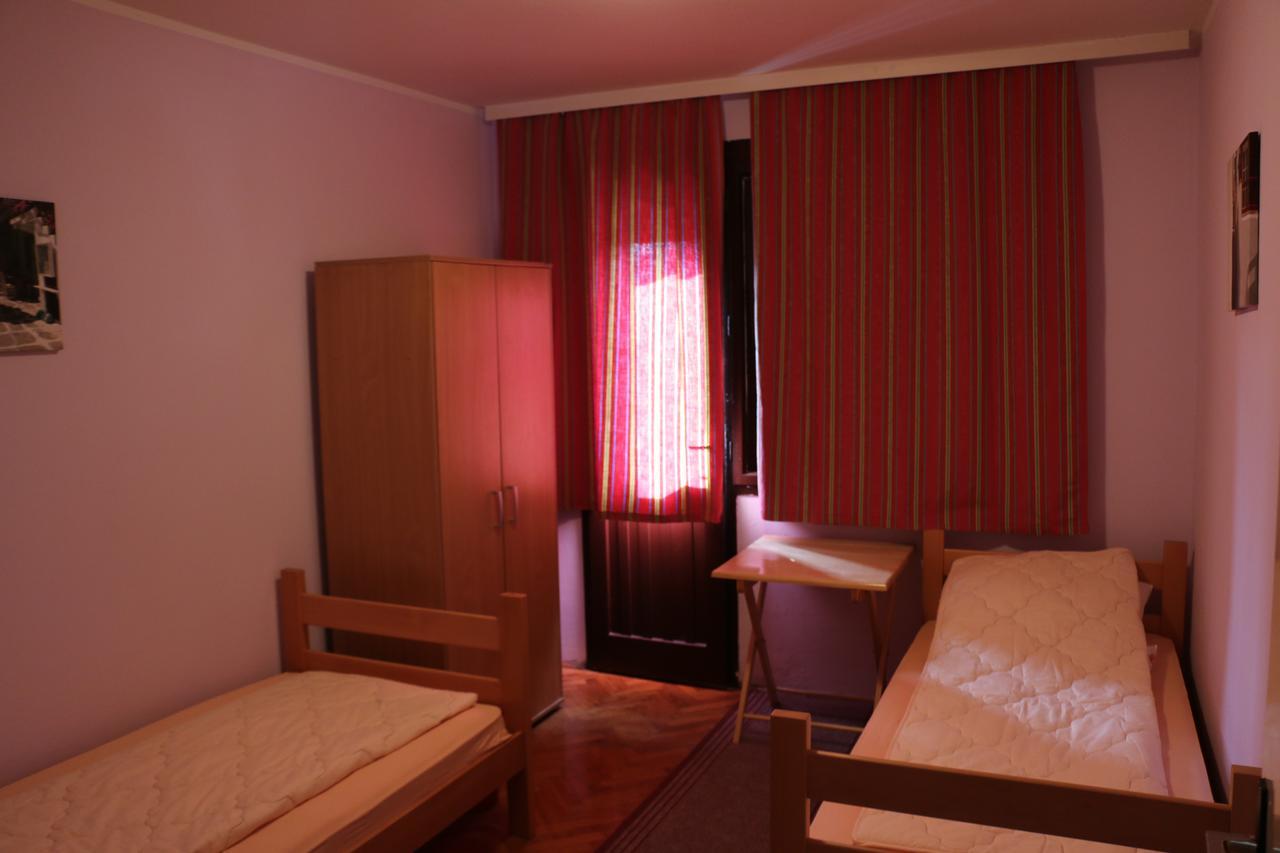 Hostel Trajan Donji Milanovac Extérieur photo