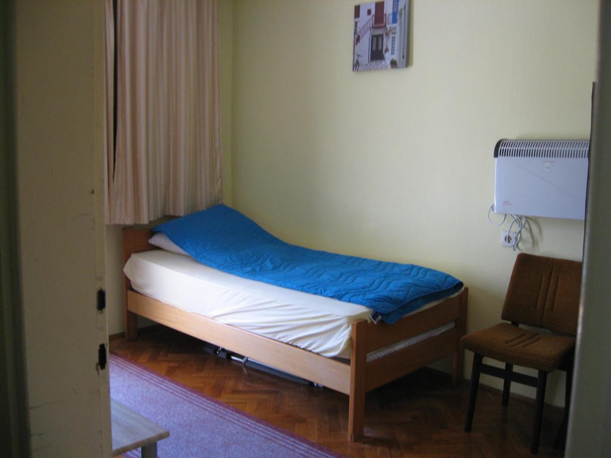 Hostel Trajan Donji Milanovac Extérieur photo