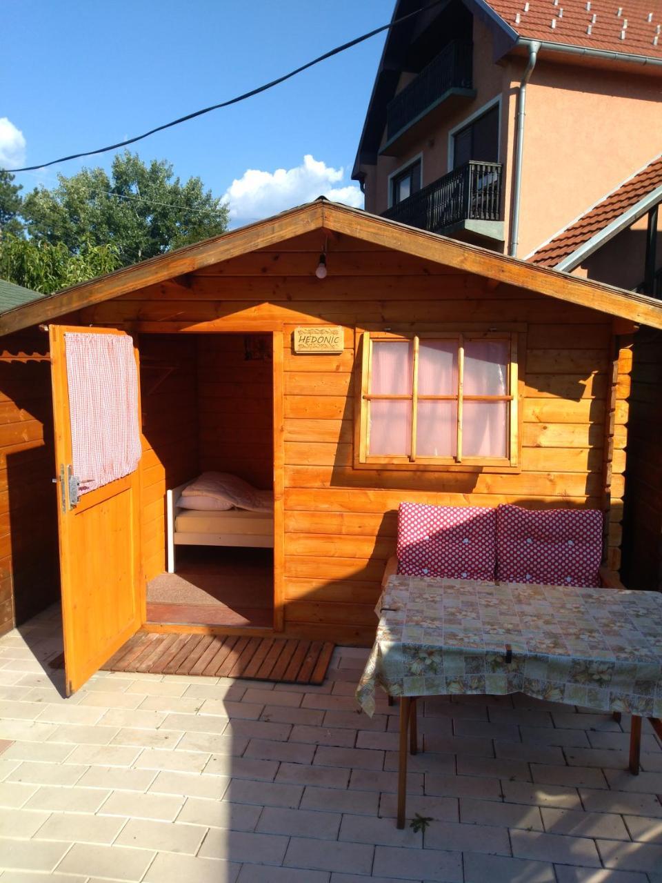 Hostel Trajan Donji Milanovac Extérieur photo