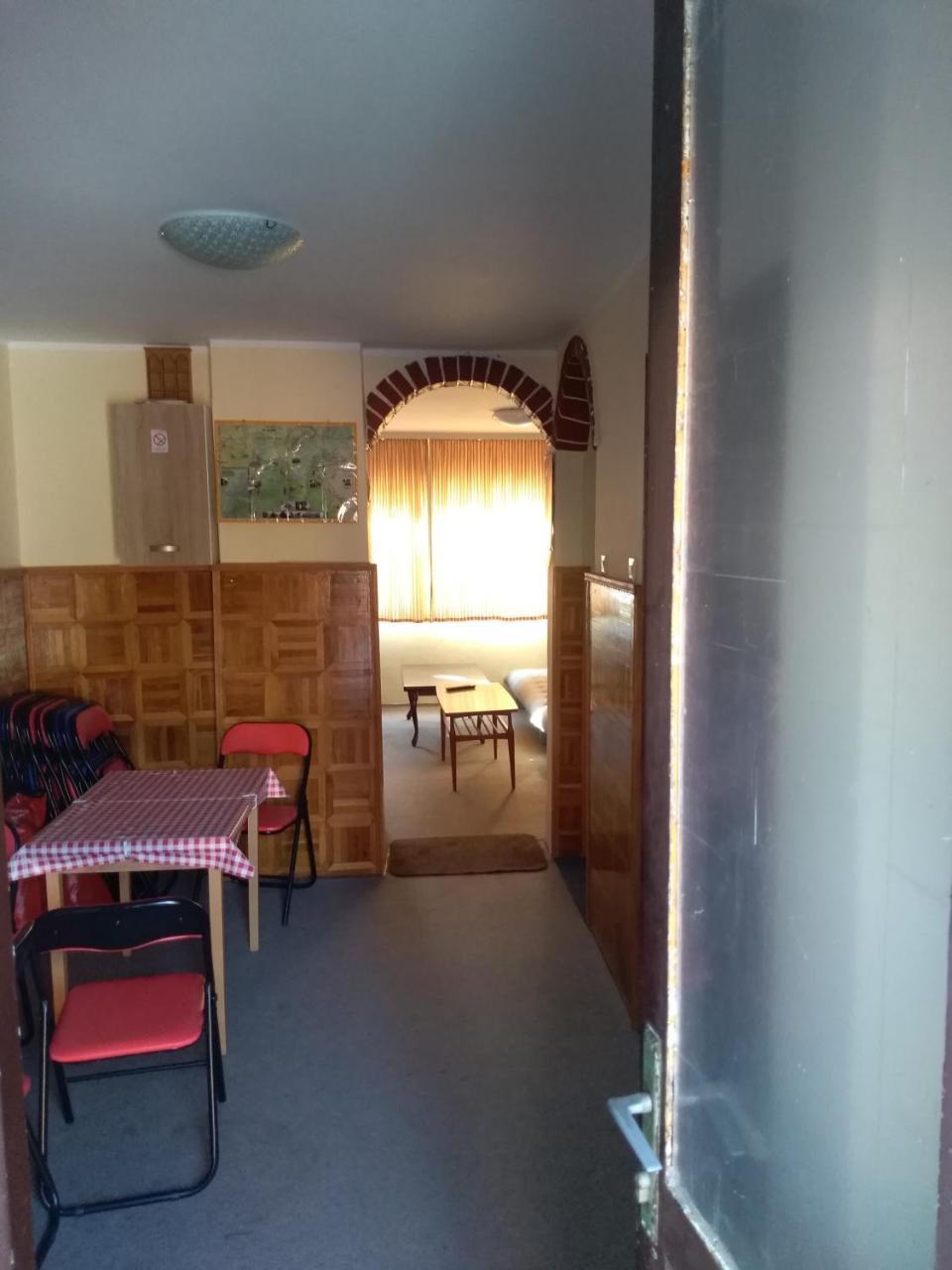 Hostel Trajan Donji Milanovac Extérieur photo