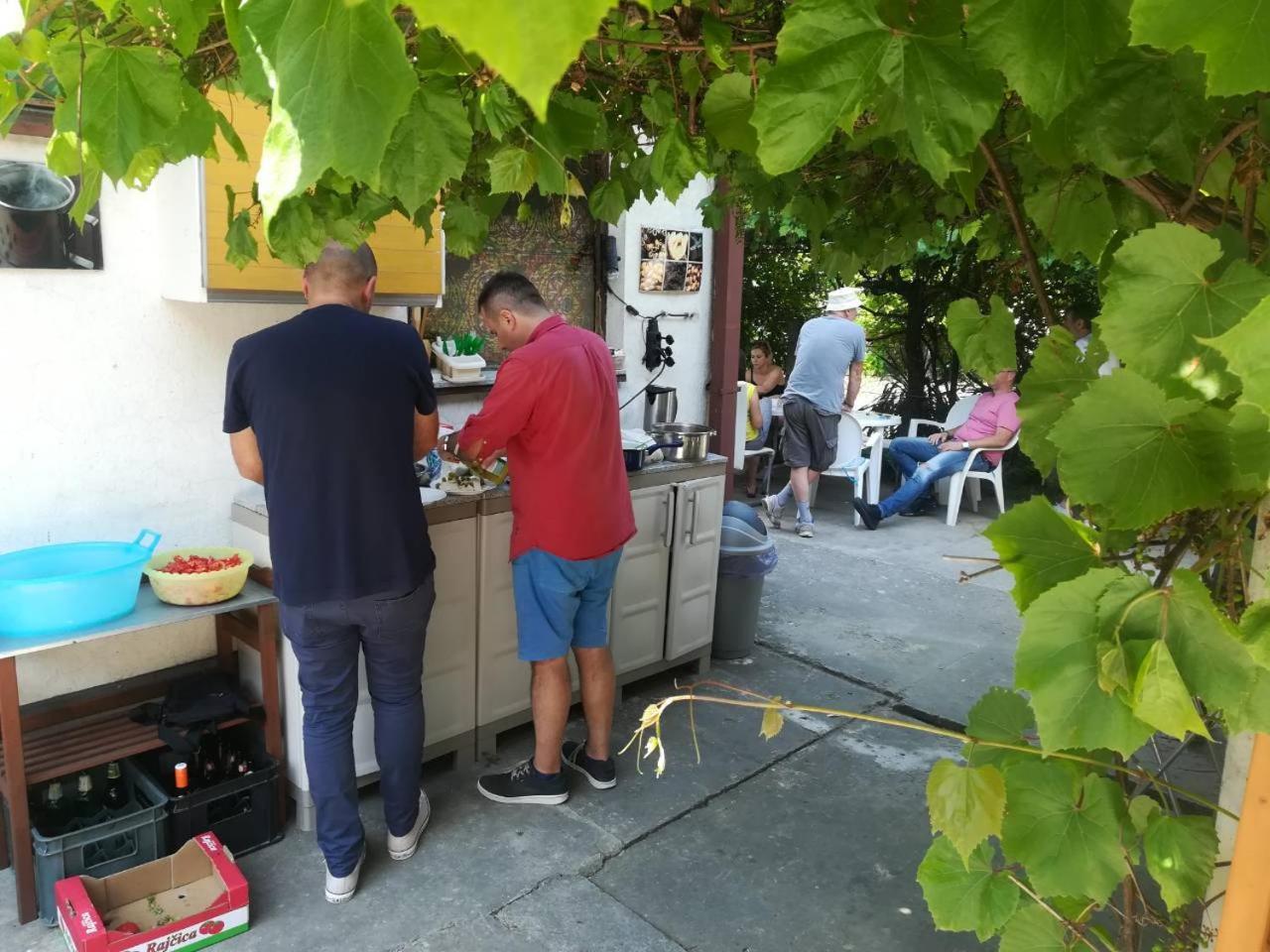Hostel Trajan Donji Milanovac Extérieur photo