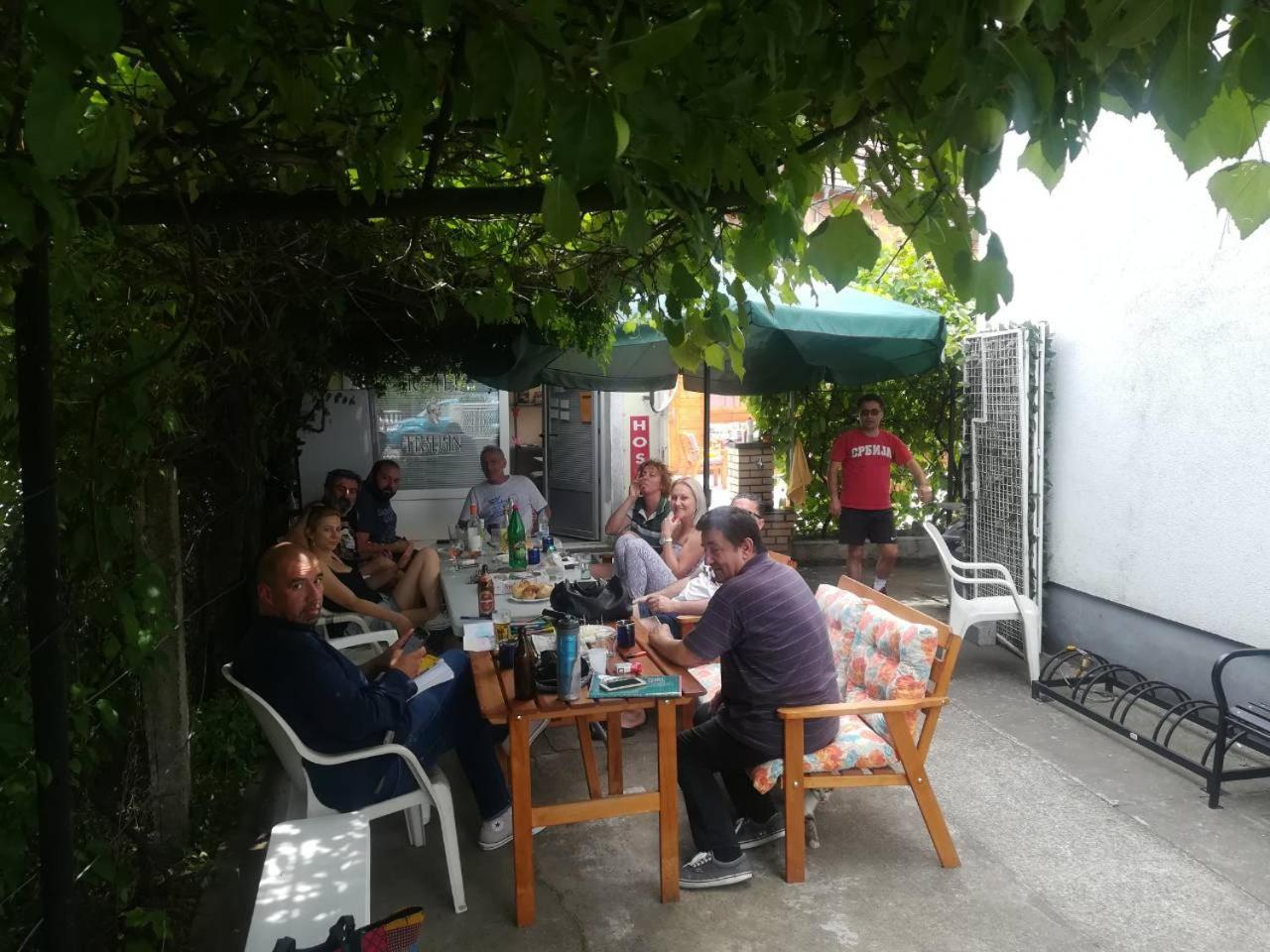 Hostel Trajan Donji Milanovac Extérieur photo